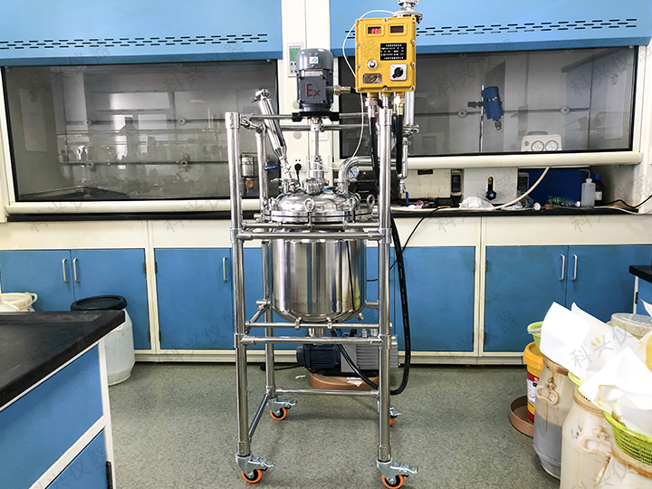 上?？婆d儀器與上海某實(shí)業(yè)公司合同不銹鋼反應釜